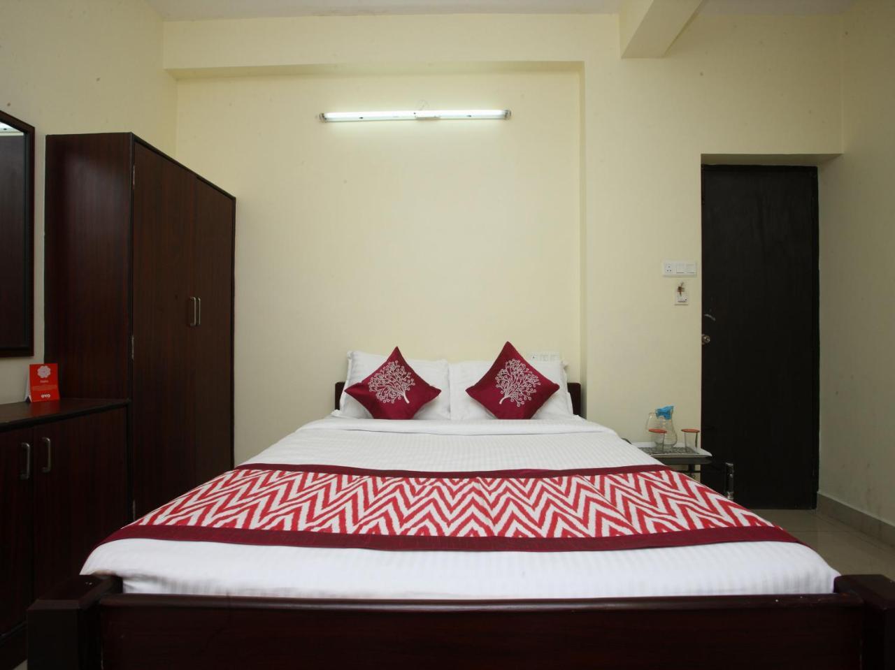 Hotel Oyo 10465 Koyambedu Chennai Extérieur photo