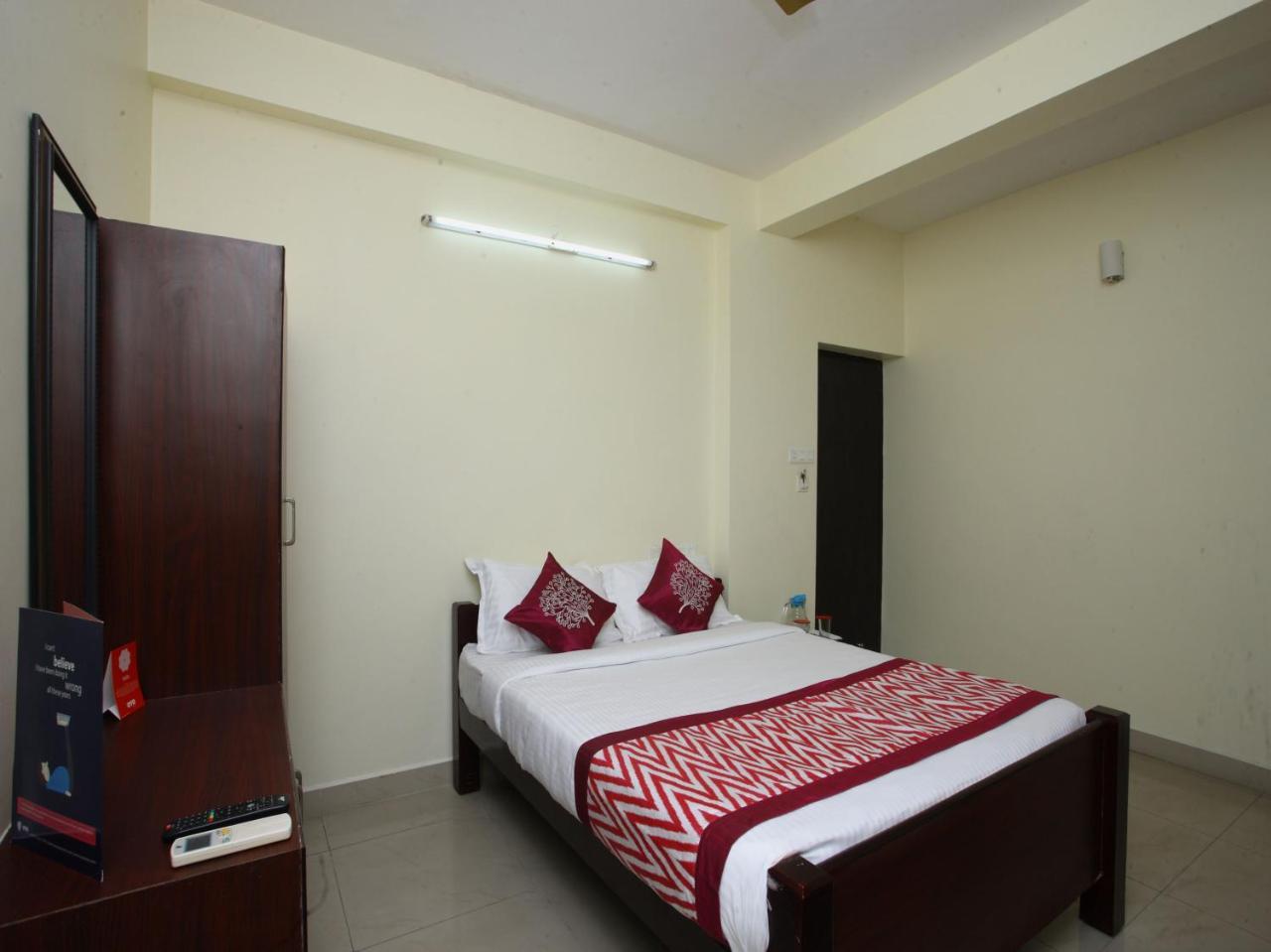 Hotel Oyo 10465 Koyambedu Chennai Extérieur photo