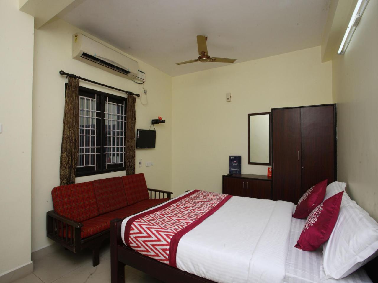 Hotel Oyo 10465 Koyambedu Chennai Extérieur photo